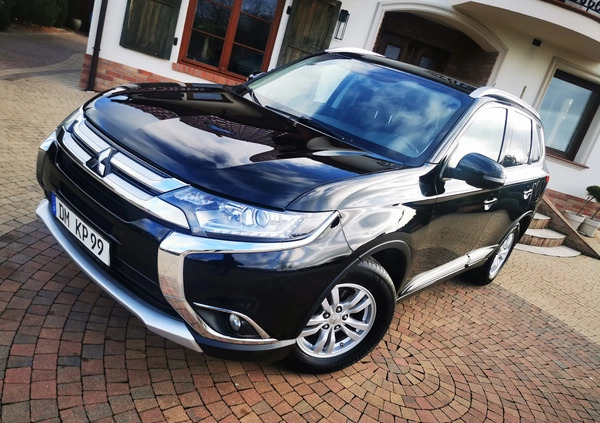 Mitsubishi Outlander cena 59900 przebieg: 138000, rok produkcji 2016 z Halinów małe 211